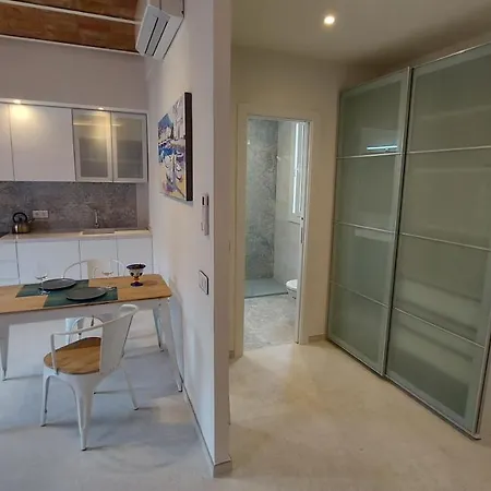 Absolute Sagrada Familia Apartment Barcelona