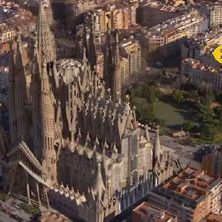Absolute Sagrada Familia דירה ברצלונה